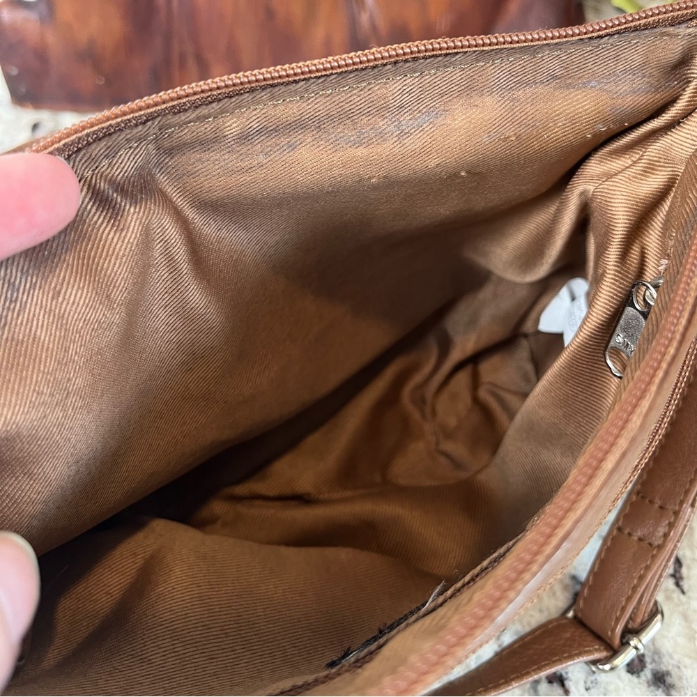 Great American Leatherworks Crossbody - Picture 10 of 12
